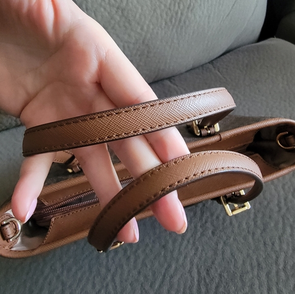 Michael Kors Jet Set Travel Extra-Small Logo Top-Zip Tote Bag in Brown - Picture 4 of 16